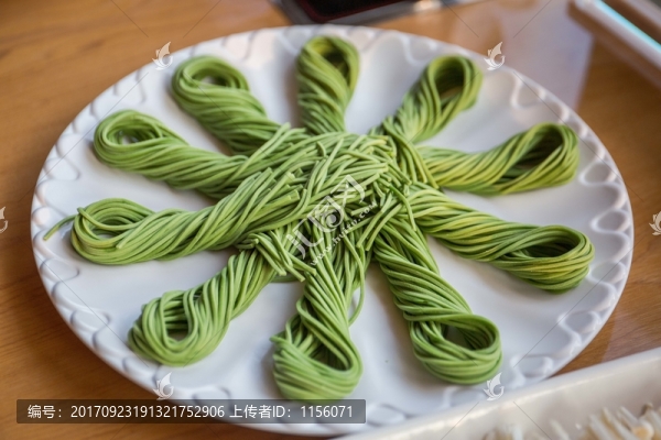 菠菜面