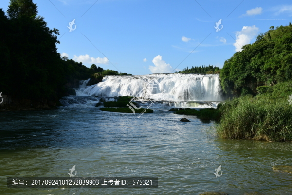 瀑布流水