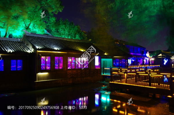 同里夜色,流光溢彩