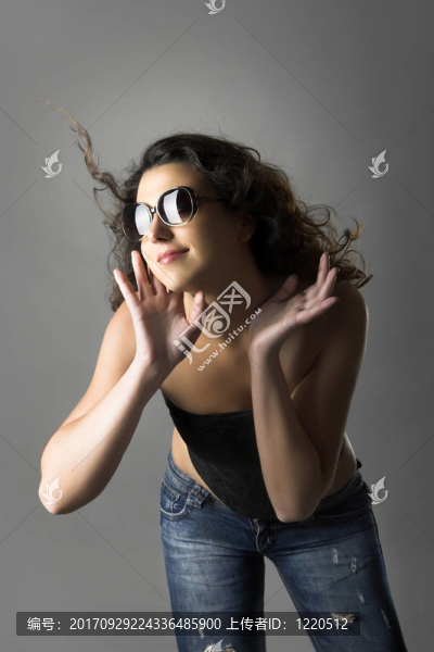 女人
