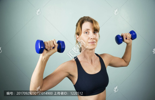 女人