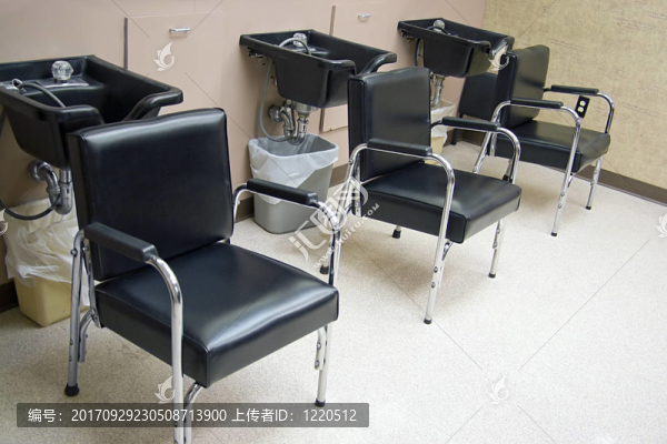 扶手椅