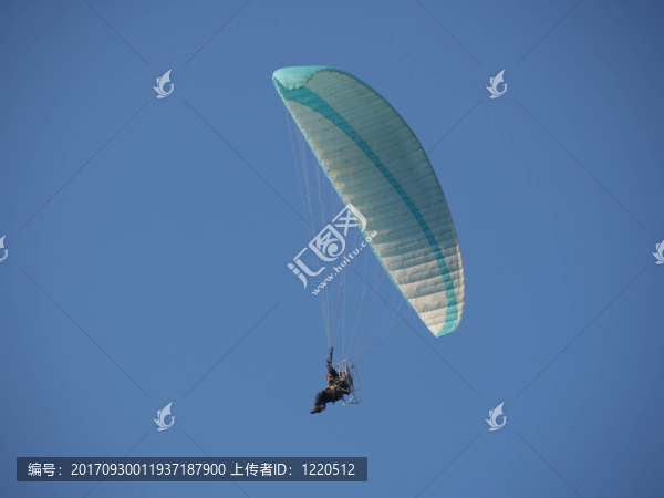 motorsailer