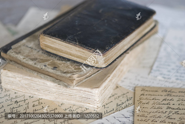 舊書和信件