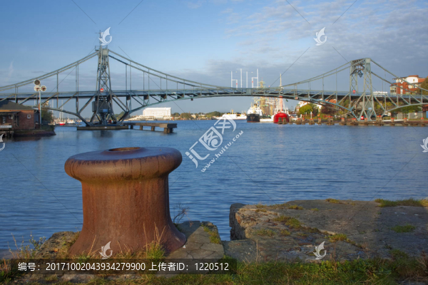 在威廉港威廉橋
