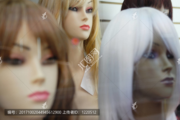 女人