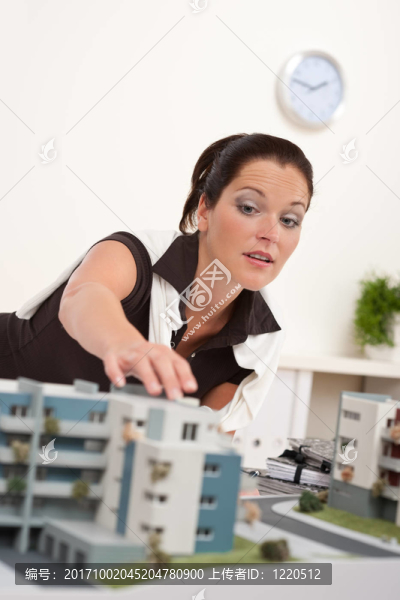 女人