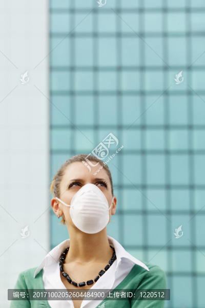 女人
