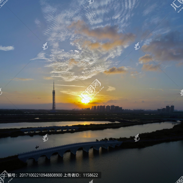 里運(yùn)河畔的城市建筑