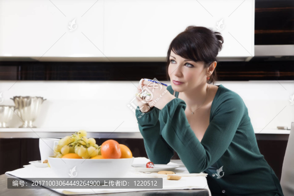 女人