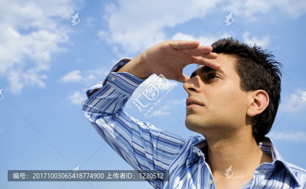 藍色的