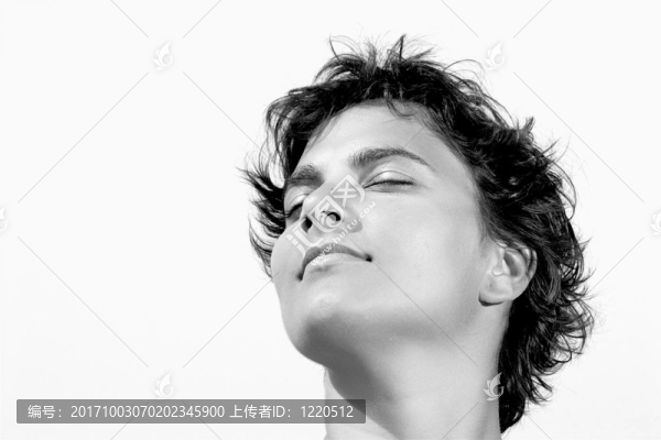 女人