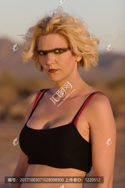 女人