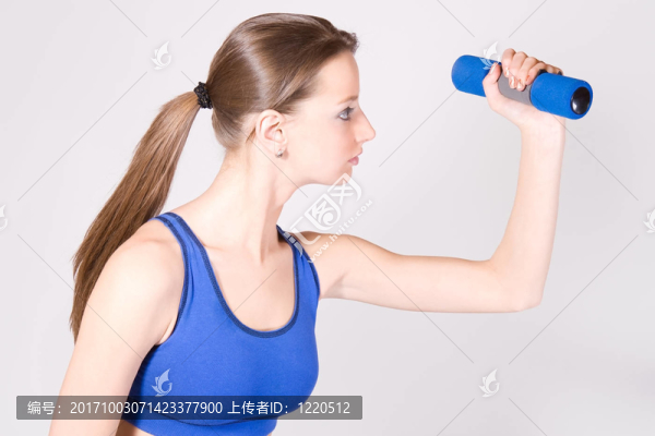 女人