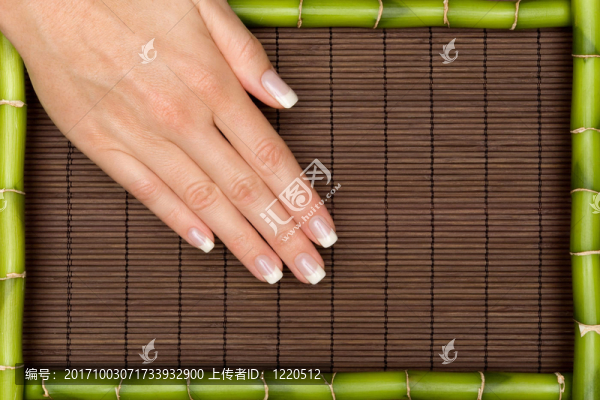 修指甲