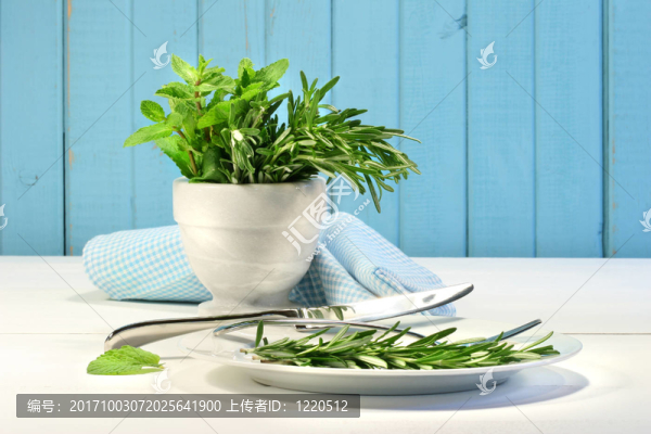 藍色