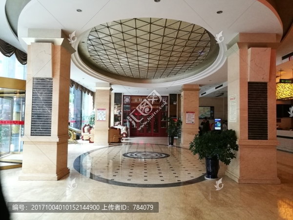 酒店
