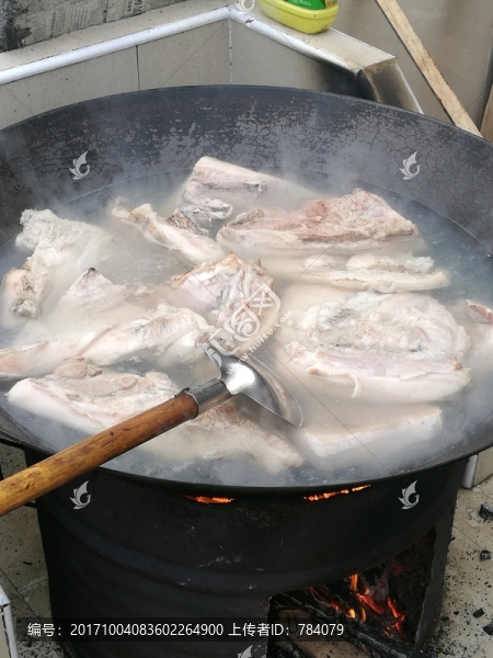 煮豬肉