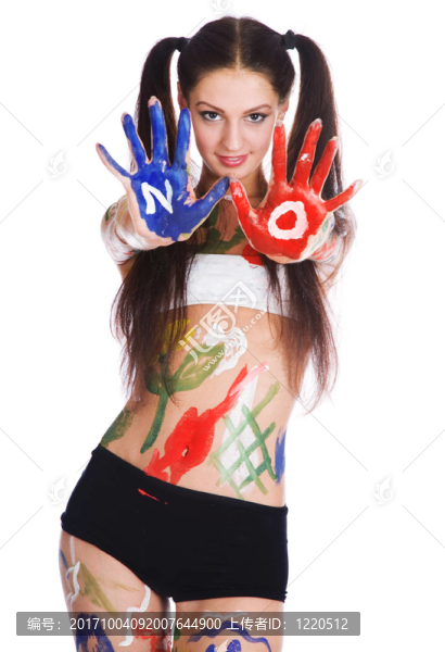女人笑了