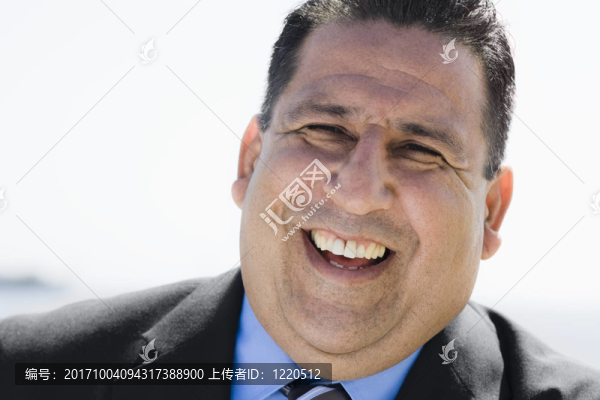 笑