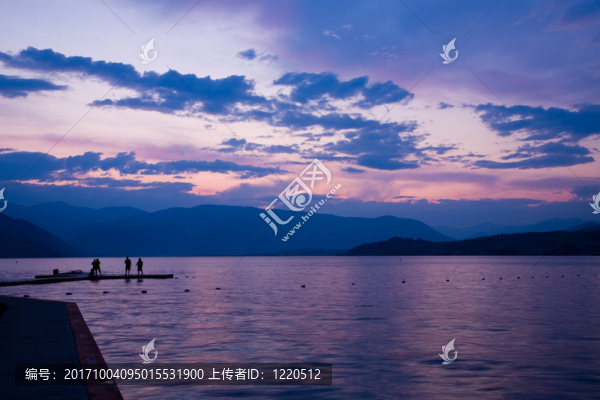 美麗的