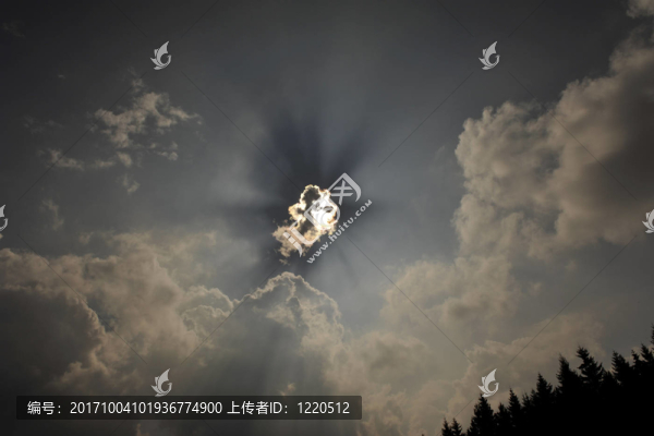 太陽durschbricht云