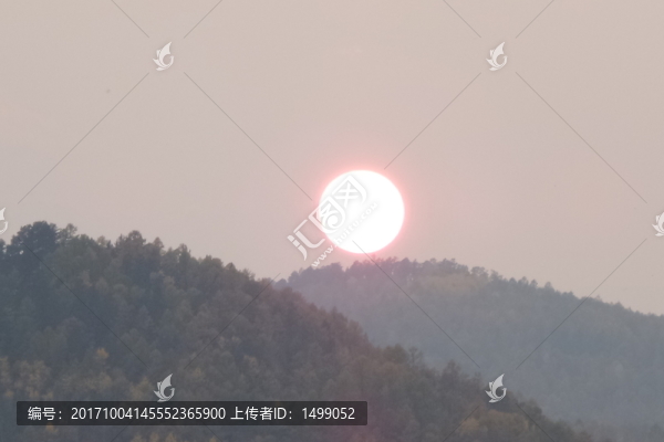大興安嶺森林月色
