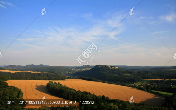山中的夏天