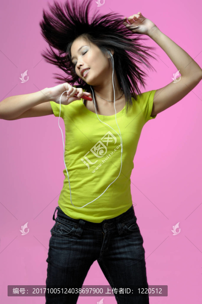 女人