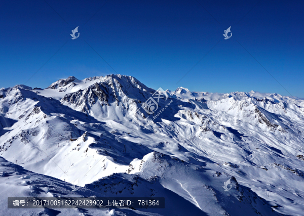寒雪冰山,極寒冰山,新疆雪山
