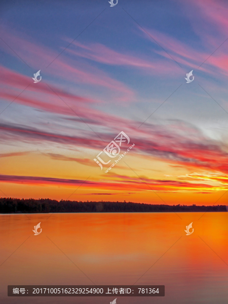 湖泊夕陽