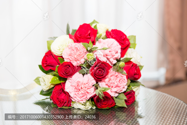 手捧花