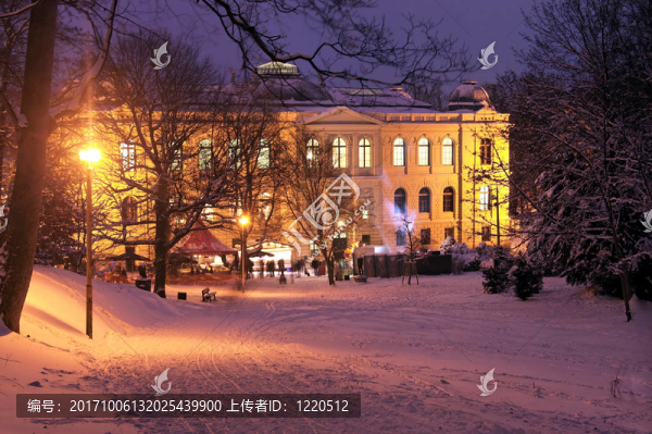 lindenaumuseum晚上在阿爾滕堡