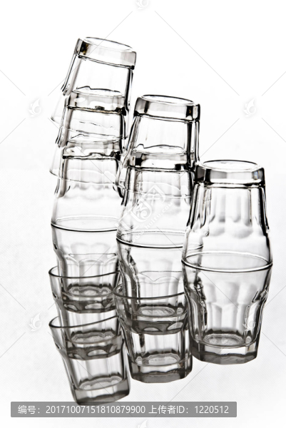 玻璃酒杯