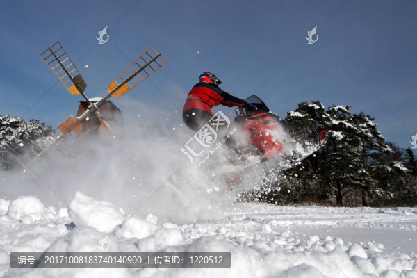 雪地起飛