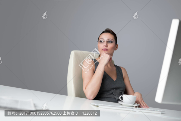 女人