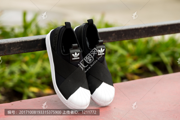 運動鞋