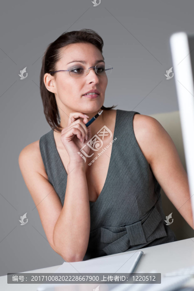 女人