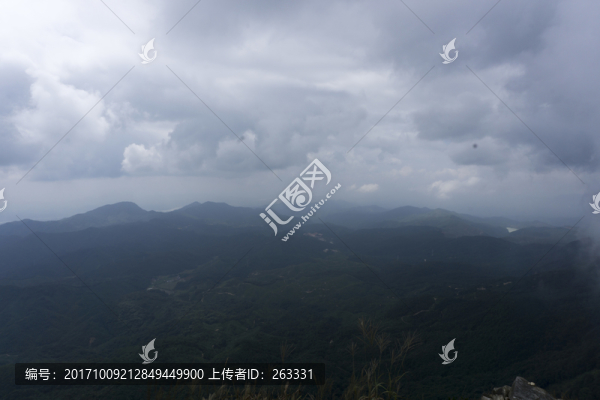 缺牙山山脈