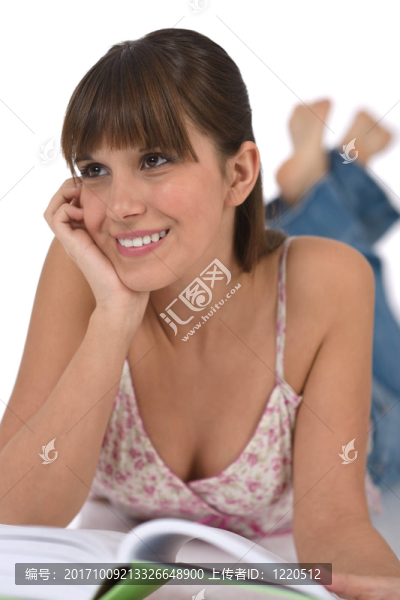 女人笑了