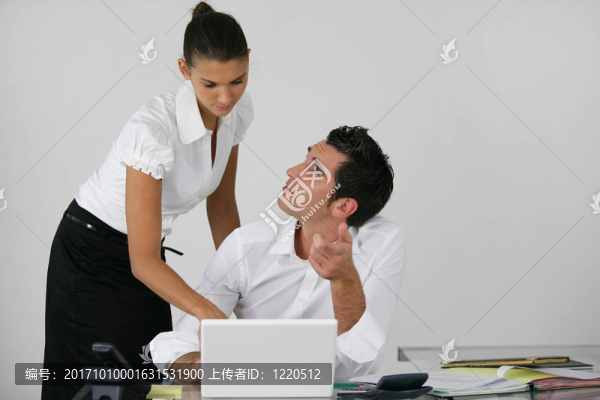 女人