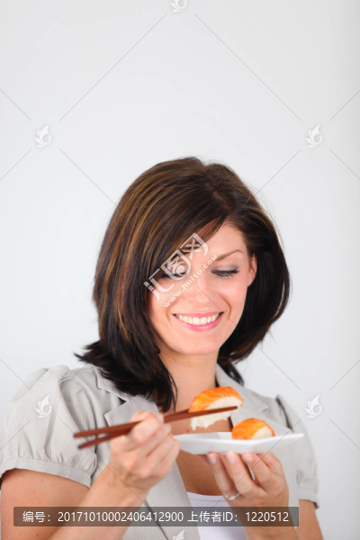 笑
