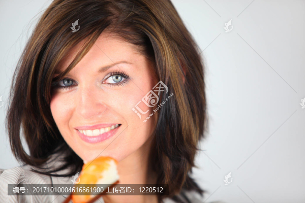 笑