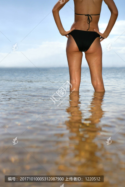 女人