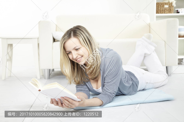 女人