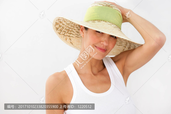 女人笑了