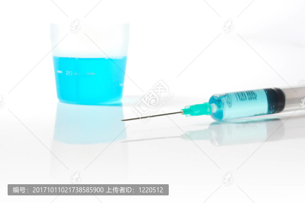 藍(lán)色的