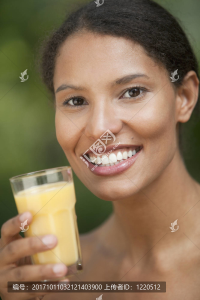 女人