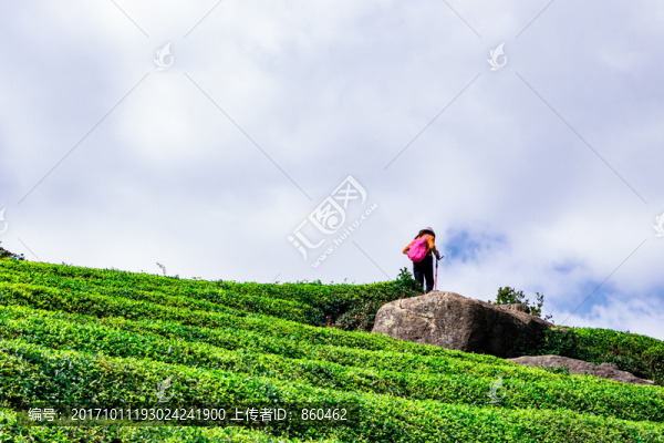 婦女爬山