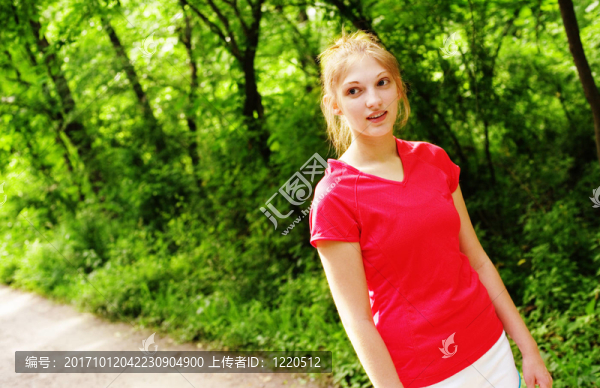 女人